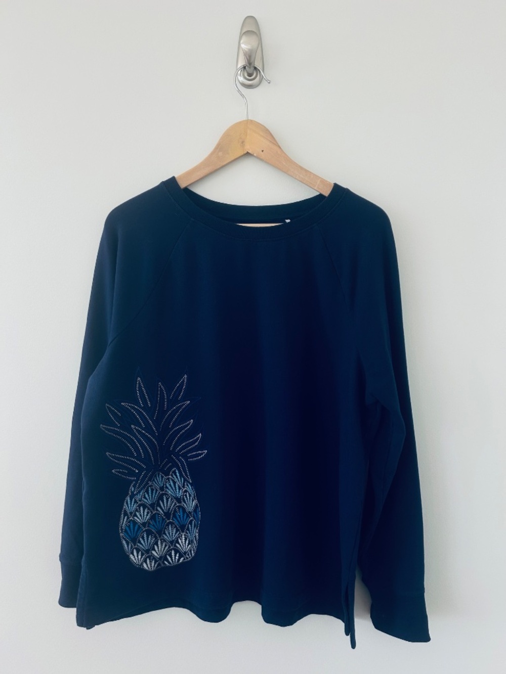 Tommy Bahama Icon Pineapple Embroidered Blue Crew Neck Sweatshirt Sz XL - EUC